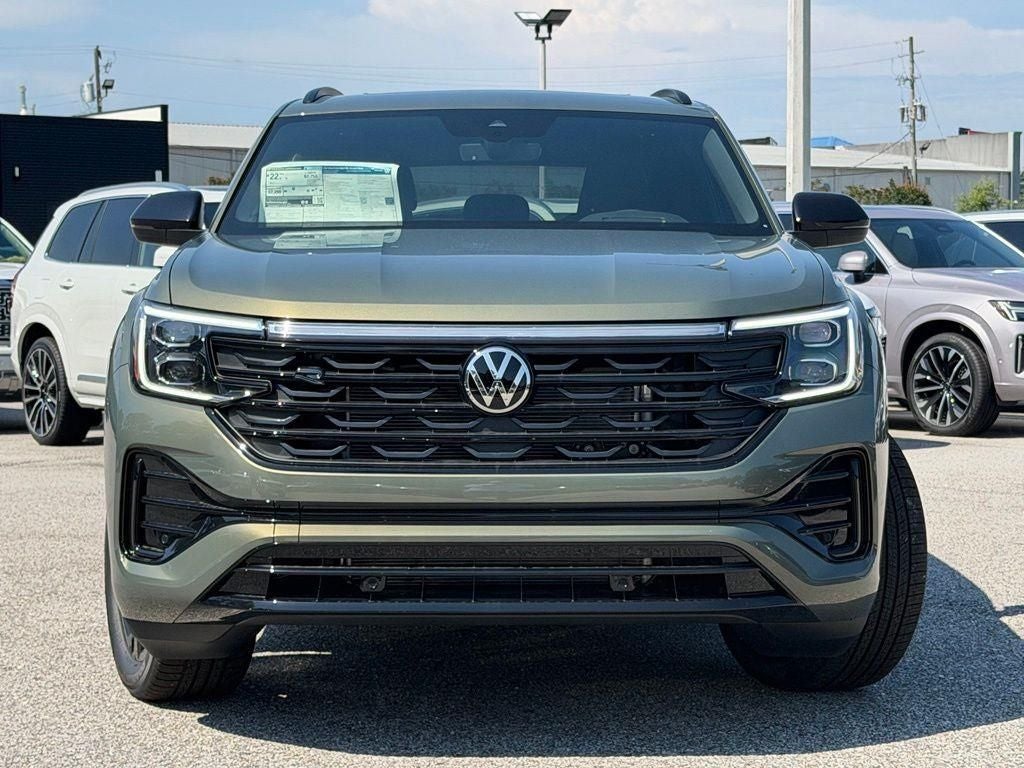 2026 Volkswagen Atlas Cross Sport 2.0T SEL R-Line Black