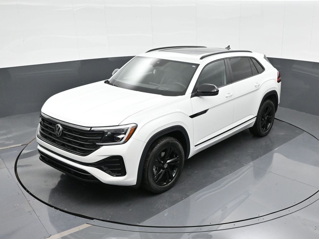 2026 Volkswagen Atlas Cross Sport 2.0T SEL R-Line Black