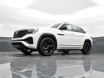 2026 Volkswagen Atlas Cross Sport 2.0T SEL R-Line Black