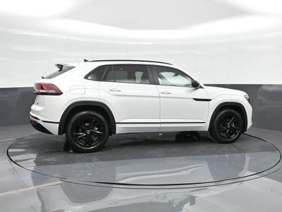 2026 Volkswagen Atlas Cross Sport 2.0T SEL R-Line Black