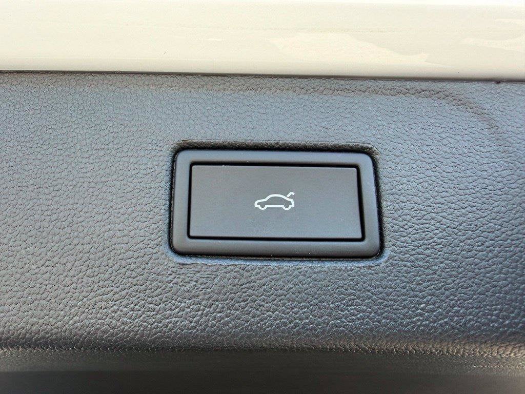 2027 Volkswagen Atlas SEL