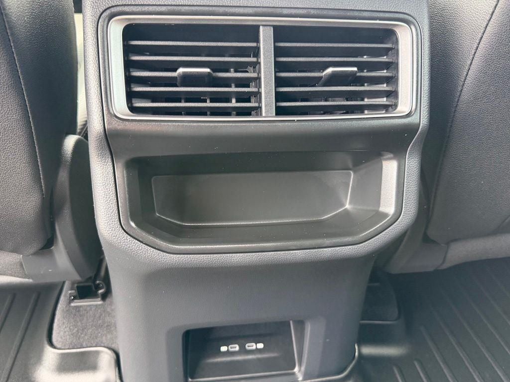 2026 Volkswagen Atlas Cross Sport 2.0T SE