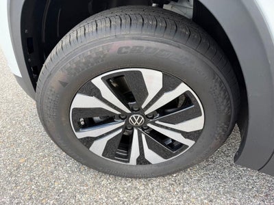 2026 Volkswagen Atlas Cross Sport 2.0T SE