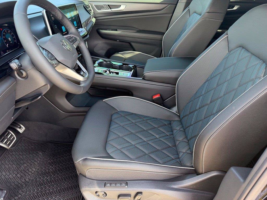 2026 Volkswagen Atlas Cross Sport SEL Premium R-Line