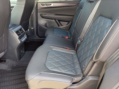 2026 Volkswagen Atlas Cross Sport SEL Premium R-Line