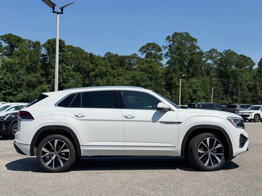 2026 Volkswagen Atlas Cross Sport 2.0T SEL Premium R-Line