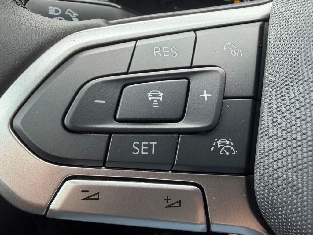 2026 Volkswagen Atlas Cross Sport 2.0T SEL Premium R-Line