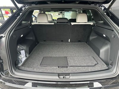 2025 Volkswagen Atlas Cross Sport 2.0T SEL Premium R-Line