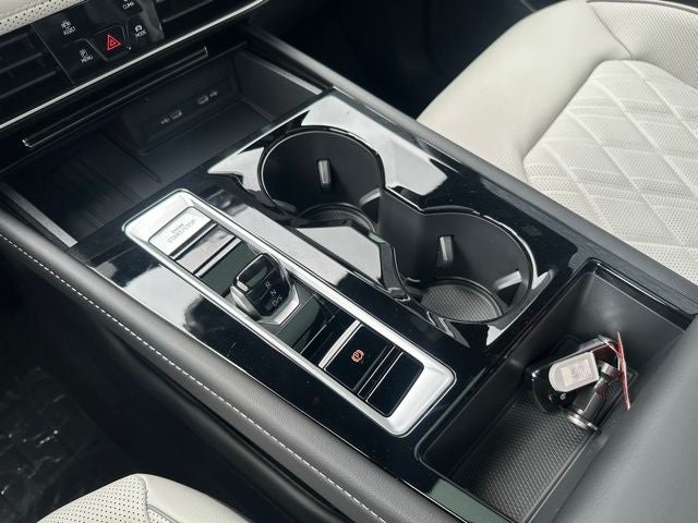 2025 Volkswagen Atlas Cross Sport 2.0T SEL Premium R-Line