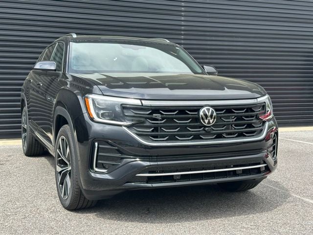 2025 Volkswagen Atlas Cross Sport 2.0T SEL Premium R-Line