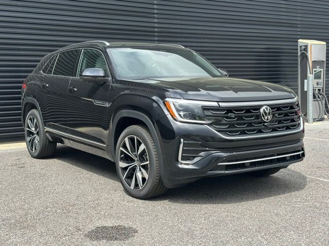 2025 Volkswagen Atlas Cross Sport 2.0T SEL Premium R-Line