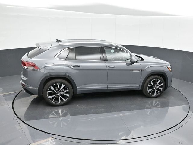 2025 Volkswagen Atlas Cross Sport 2.0T SEL Premium R-Line