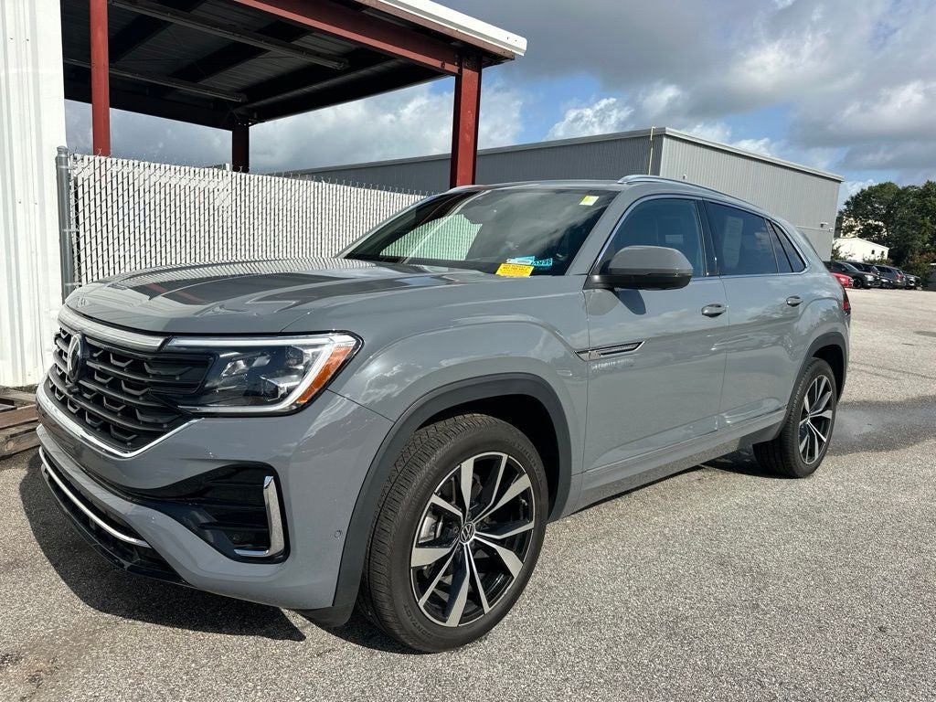 2025 Volkswagen Atlas Cross Sport 2.0T SEL Premium R-Line