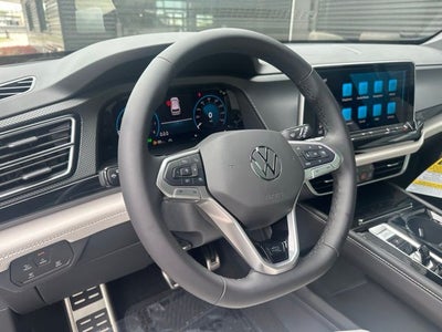 2025 Volkswagen Atlas Cross Sport 2.0T SEL Premium R-Line