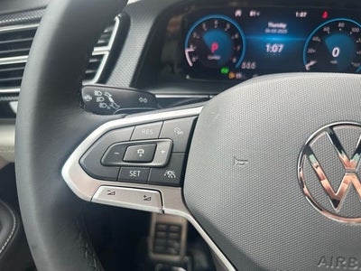 2025 Volkswagen Atlas Cross Sport 2.0T SEL Premium R-Line