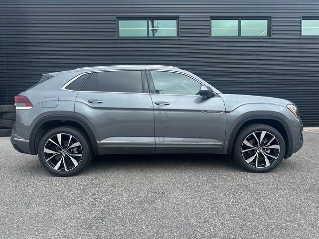 2025 Volkswagen Atlas Cross Sport 2.0T SEL Premium R-Line