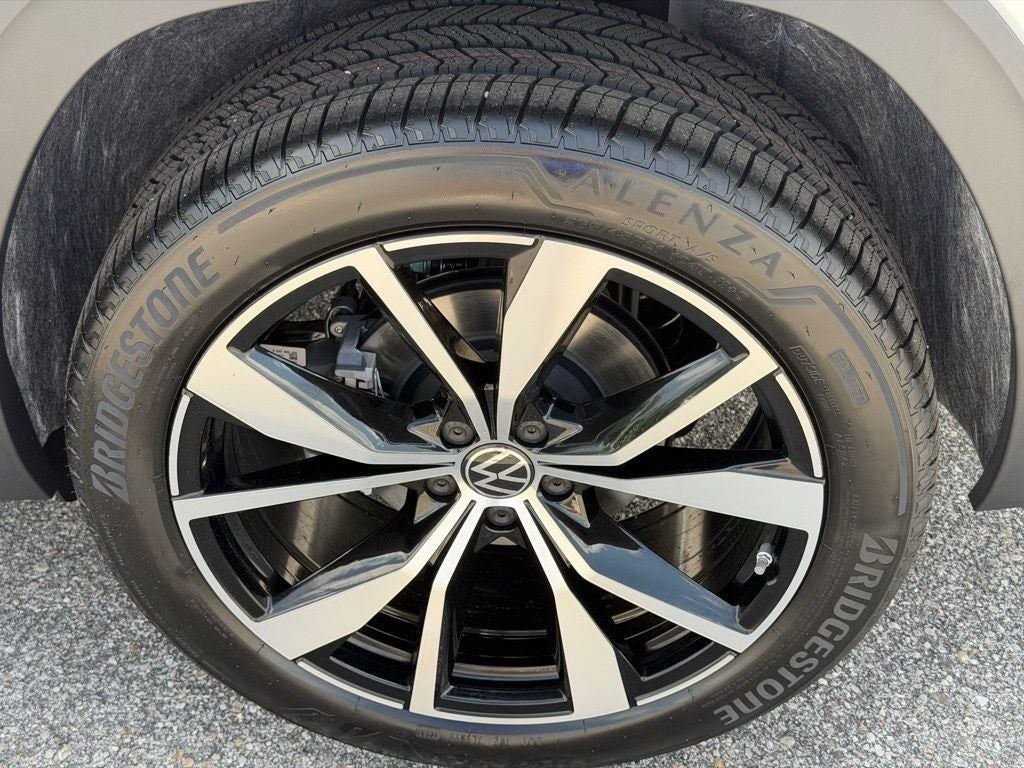 2026 Volkswagen Atlas 2.0T SEL Premium R-Line