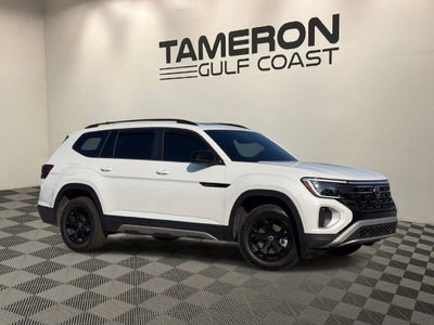 2024 Volkswagen Atlas 2.0T Peak Edition SEL