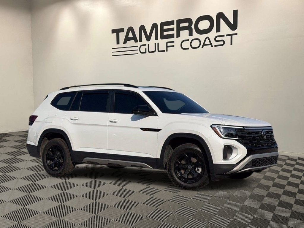 2024 Volkswagen Atlas 2.0T Peak Edition SEL