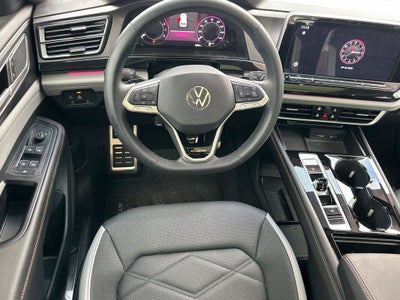 2024 Volkswagen Atlas 2.0T Peak Edition SEL