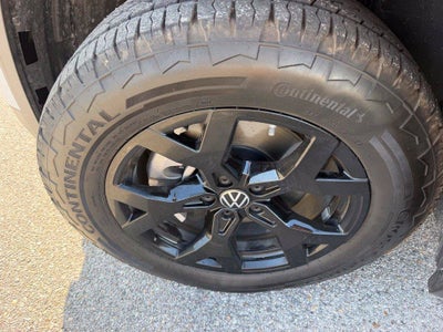 2024 Volkswagen Atlas 2.0T Peak Edition SEL