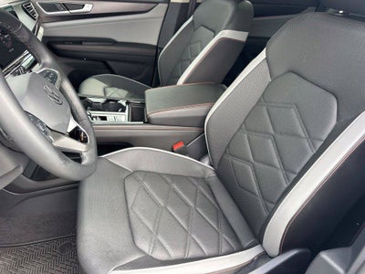 2024 Volkswagen Atlas 2.0T Peak Edition SEL