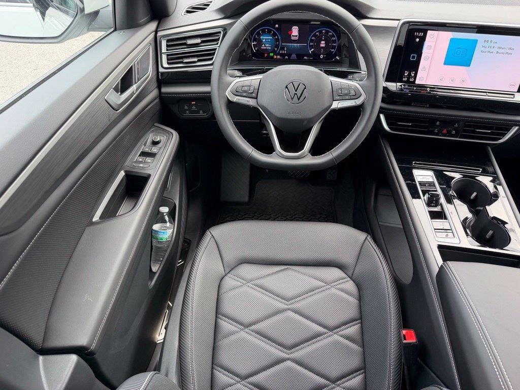 2026 Volkswagen Atlas Cross Sport SE w/Technology