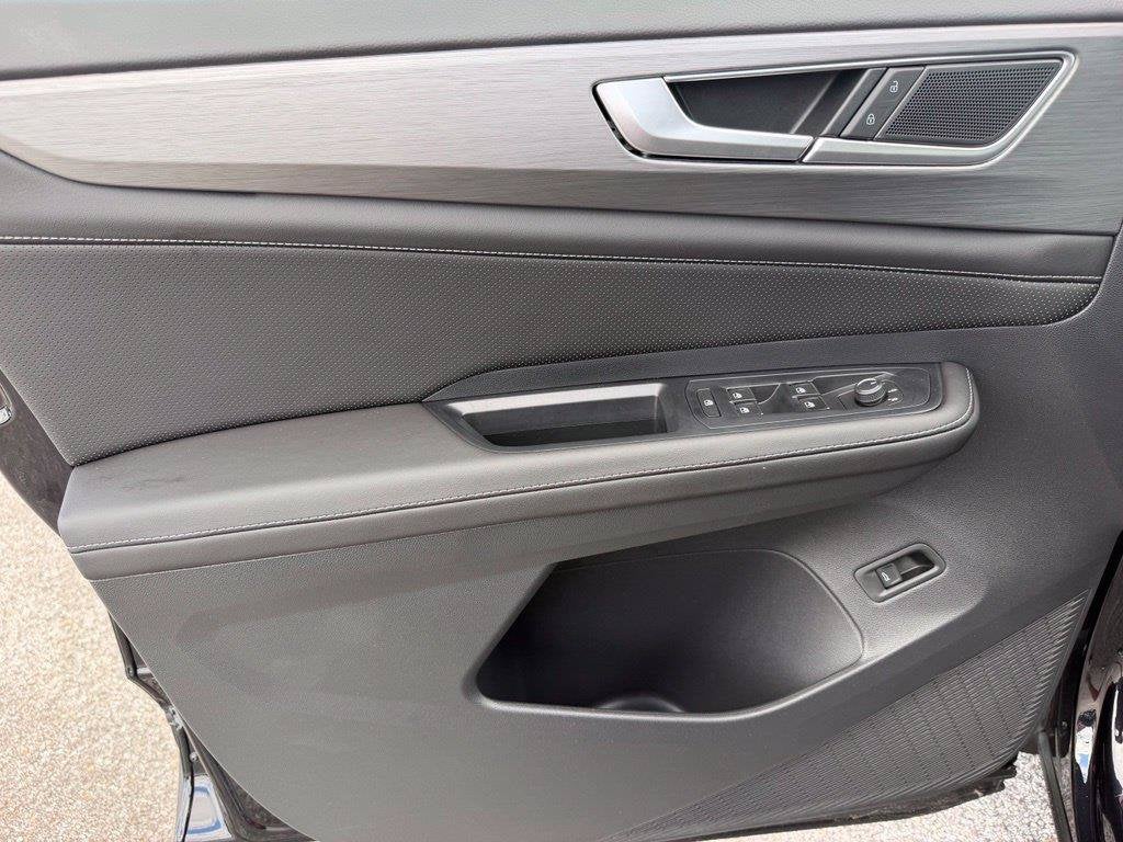 2026 Volkswagen Atlas Cross Sport SE w/Technology