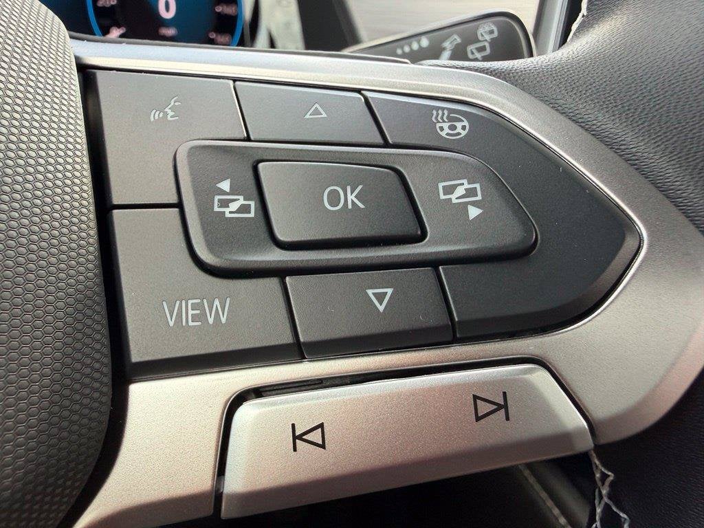 2026 Volkswagen Atlas Cross Sport SE w/Technology