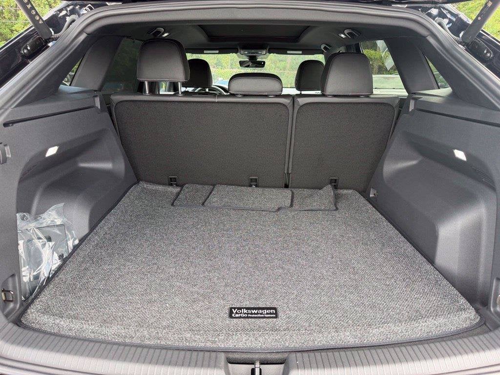 2026 Volkswagen Atlas Cross Sport SE w/Technology