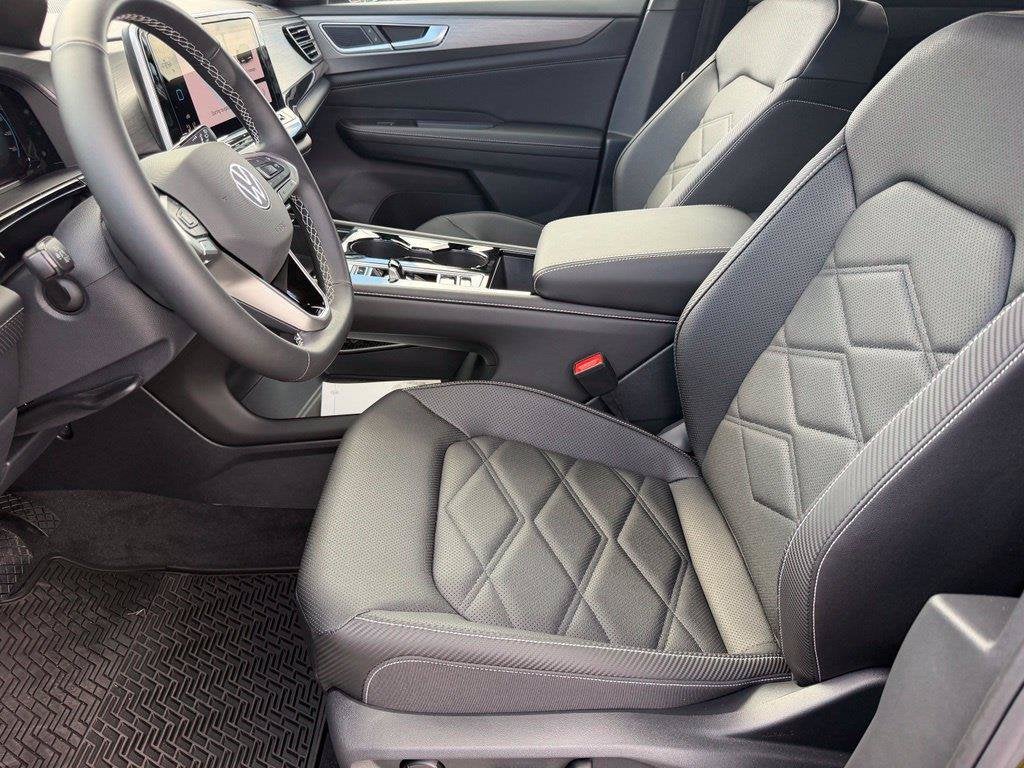 2026 Volkswagen Atlas Cross Sport SE w/Technology