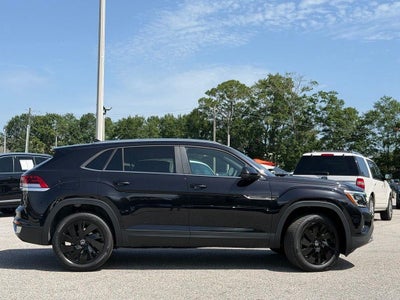 2026 Volkswagen Atlas Cross Sport 2.0T SE w/Technology