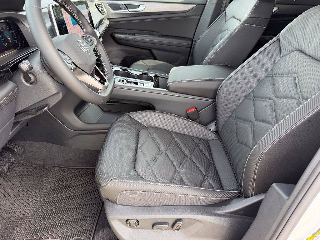 2026 Volkswagen Atlas Cross Sport SE w/Technology