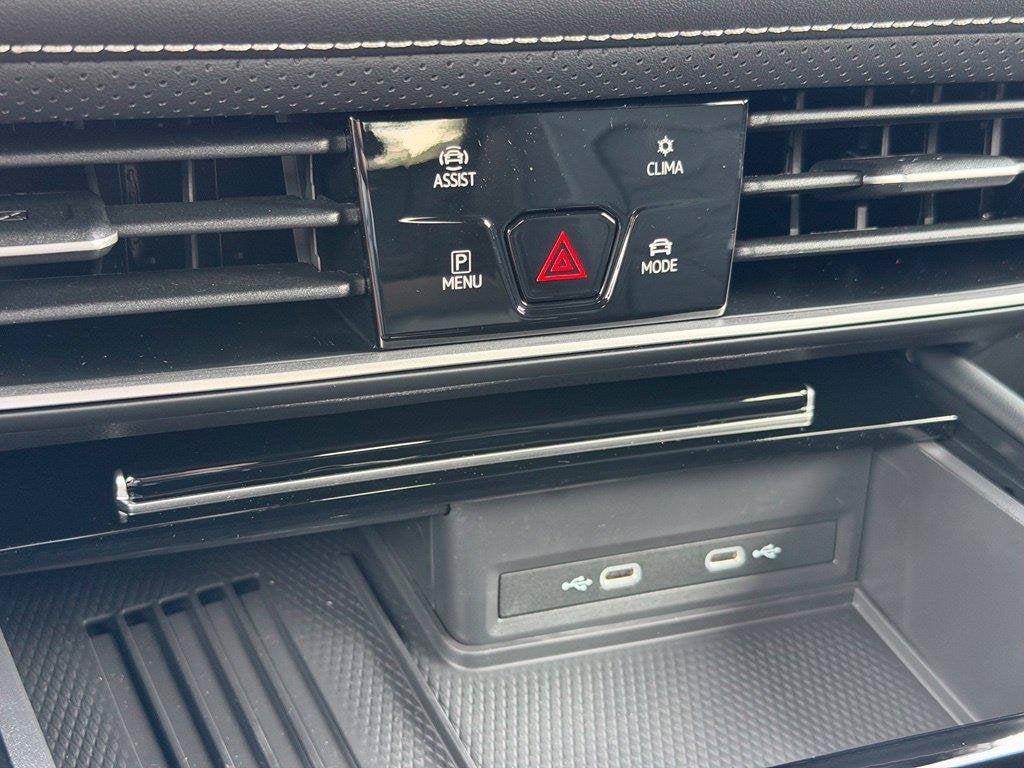 2026 Volkswagen Atlas Cross Sport SE w/Technology