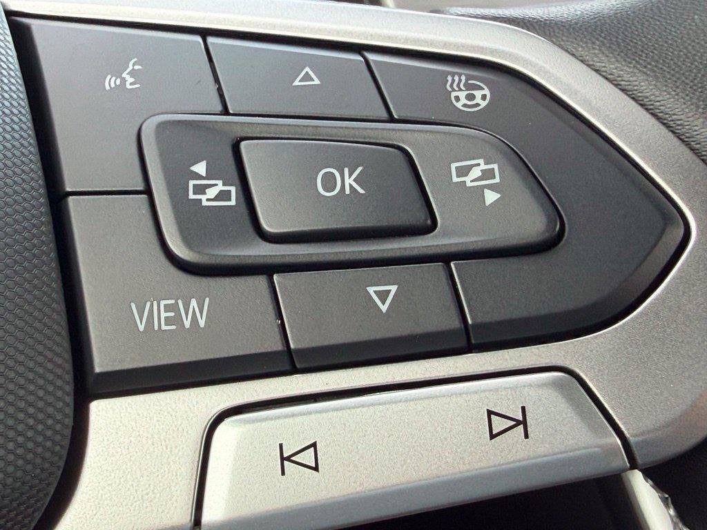 2026 Volkswagen Atlas Cross Sport SE w/Technology