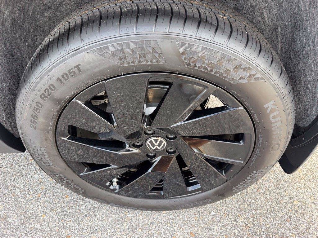 2026 Volkswagen Atlas Cross Sport SE w/Technology