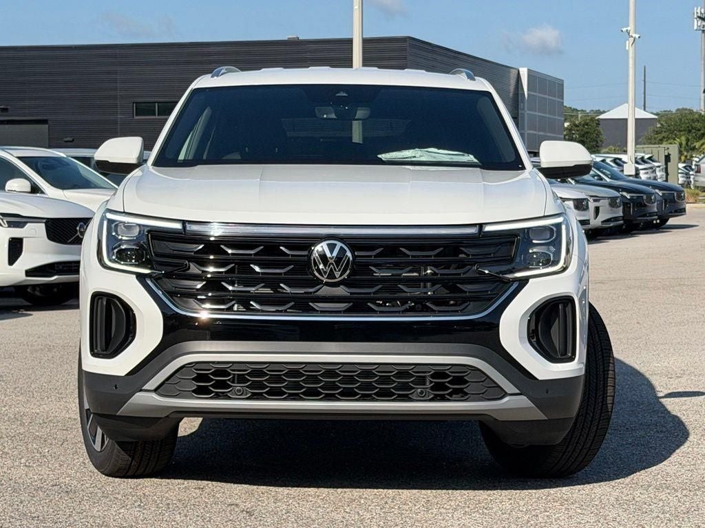 2026 Volkswagen Atlas Cross Sport SE w/Technology