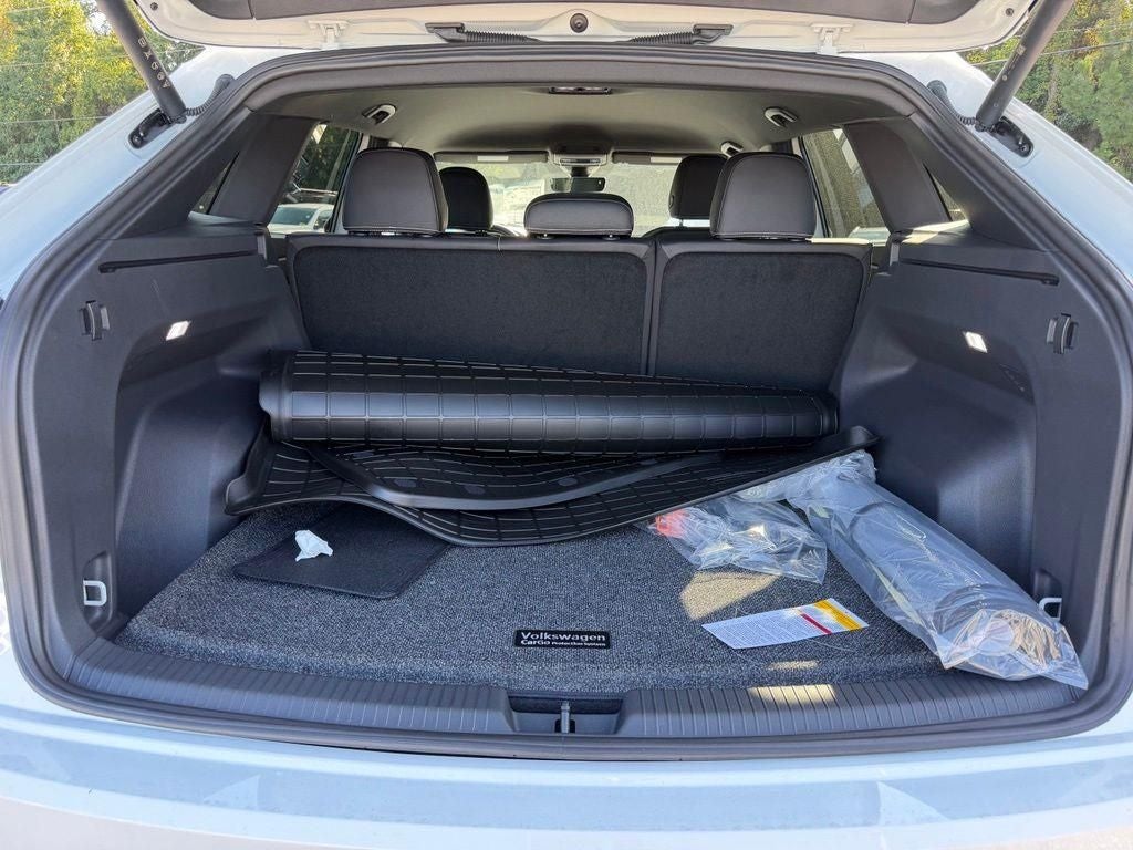 2026 Volkswagen Atlas Cross Sport SE w/Technology