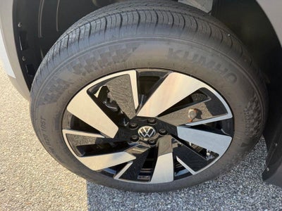 2026 Volkswagen Atlas Cross Sport SE w/Technology