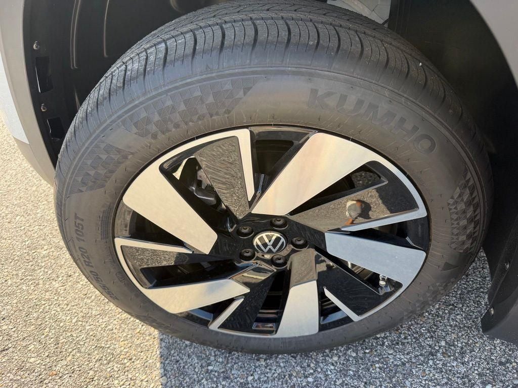 2026 Volkswagen Atlas Cross Sport SE w/Technology