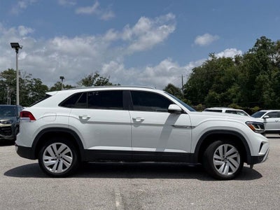 2022 Volkswagen Atlas Cross Sport 2.0T SE w/Technology