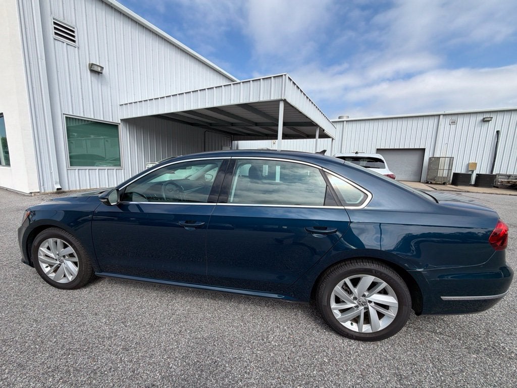 2018 Volkswagen Passat Base