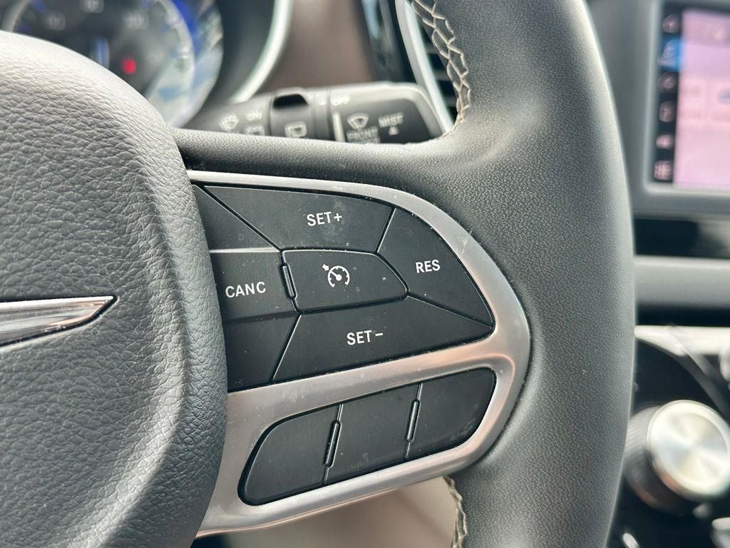 2023 Chrysler Voyager LX