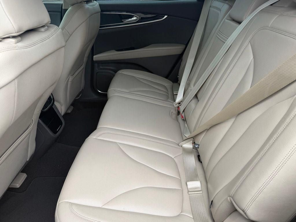2022 Lincoln Nautilus Standard