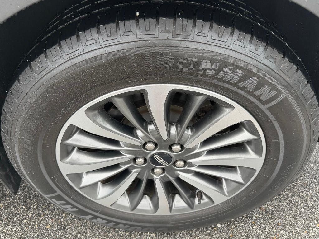 2022 Lincoln Nautilus Standard