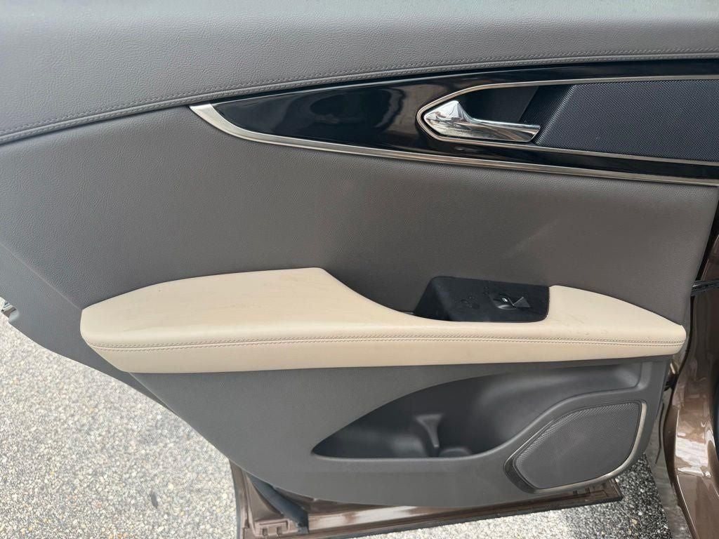 2022 Lincoln Nautilus Standard