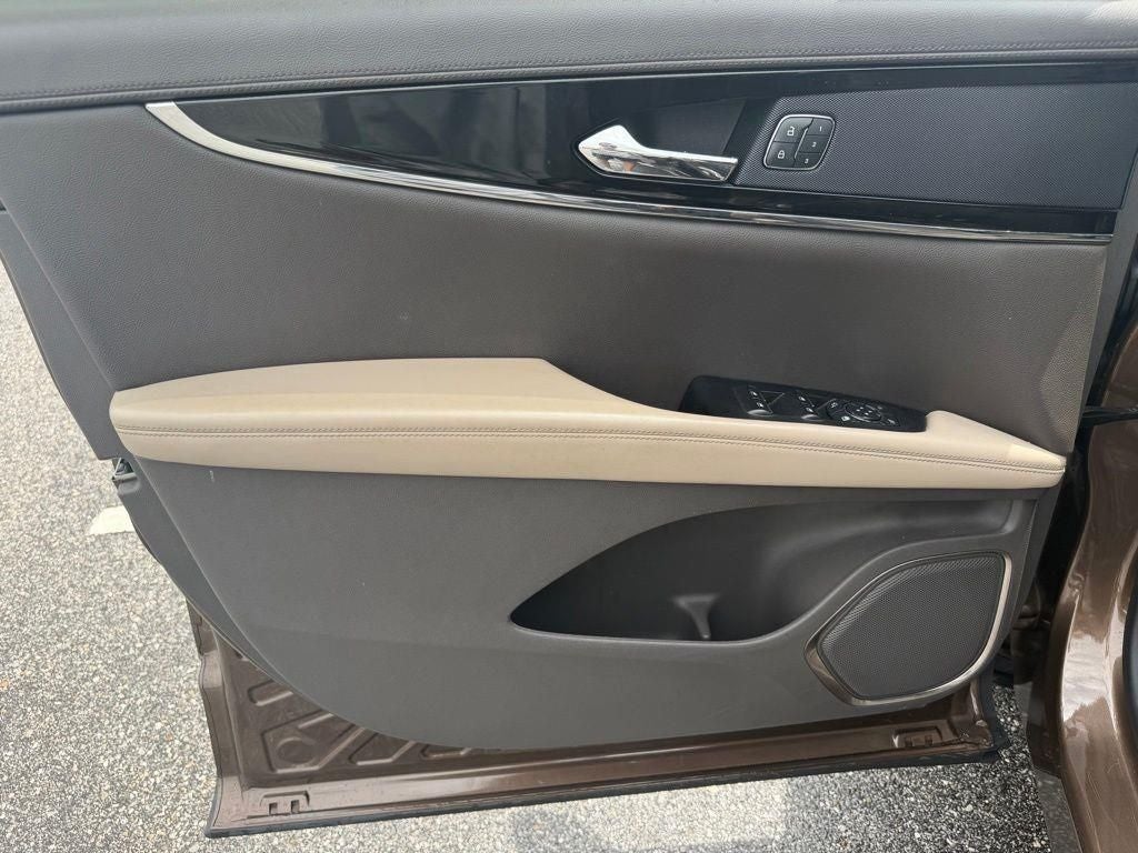 2022 Lincoln Nautilus Standard