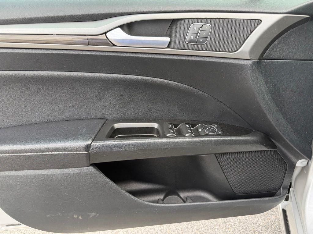 2019 Ford Fusion SEL