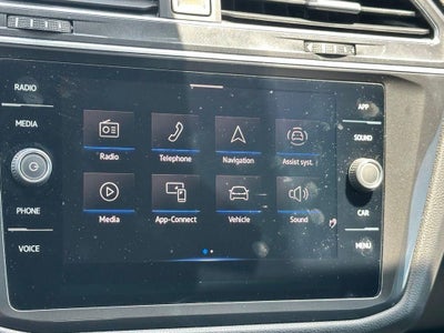 2023 Volkswagen Tiguan 2.0T SE