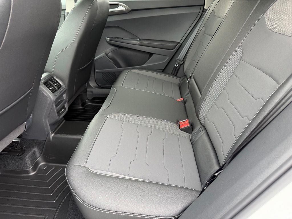 2026 Volkswagen Taos 1.5T SE Black